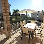 Apartamento Evica 1 *